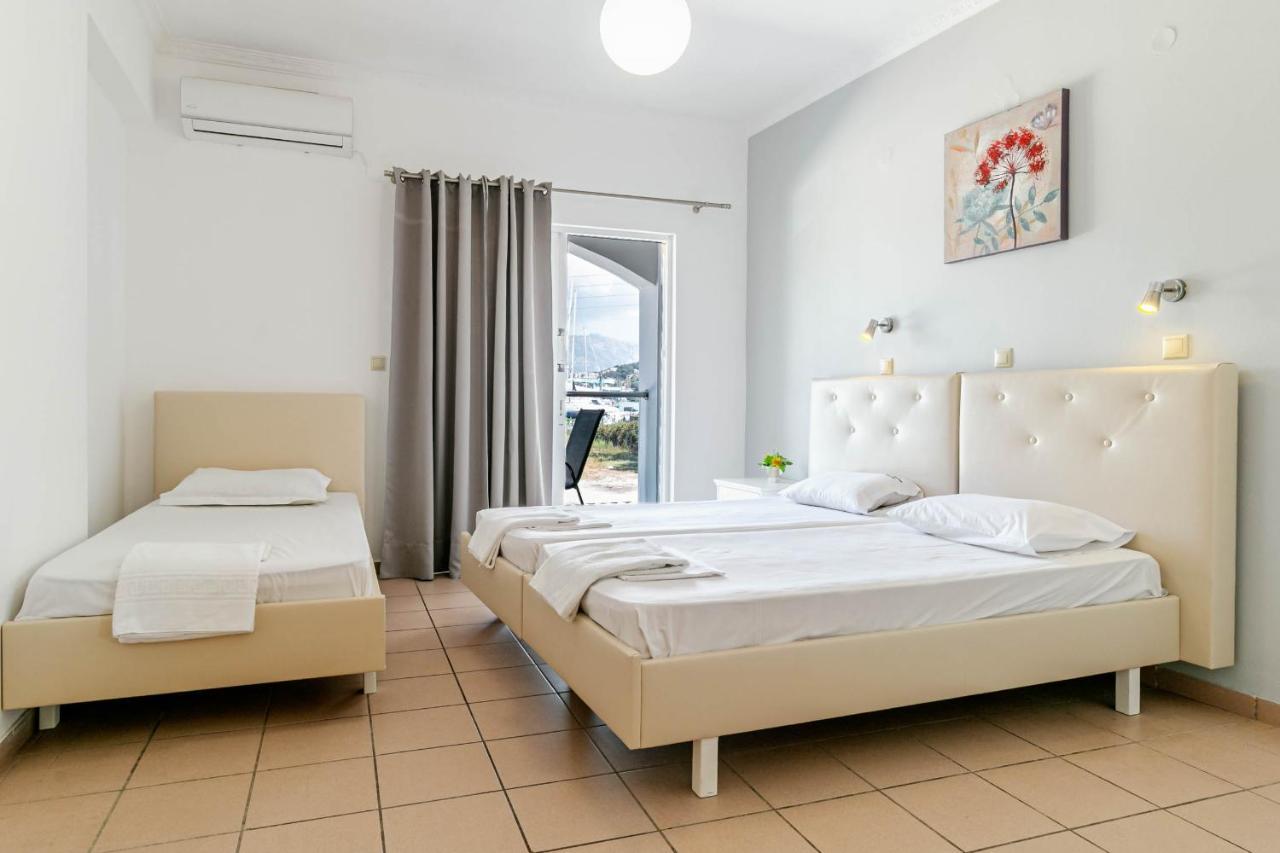 Porto Marina Aparthotel Гувия Екстериор снимка